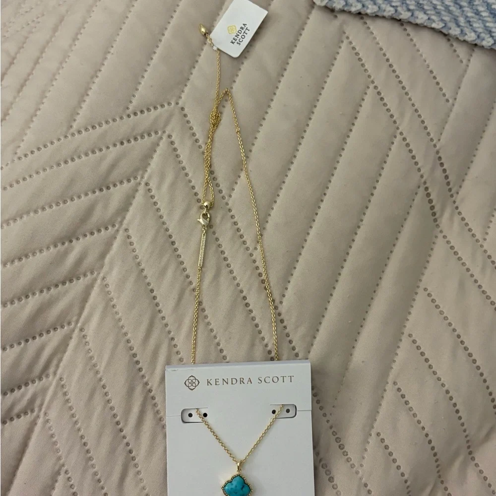Kendra Scott Mallory Pendant Gold Necklace with Turquoise Pendant - Picture 4 of 5